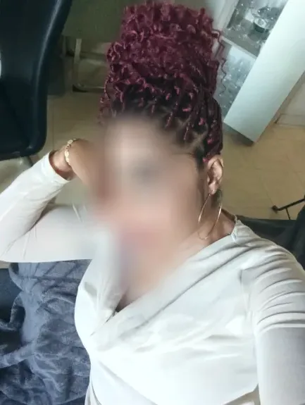 Astrid, 36