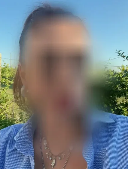 Emilia, 28