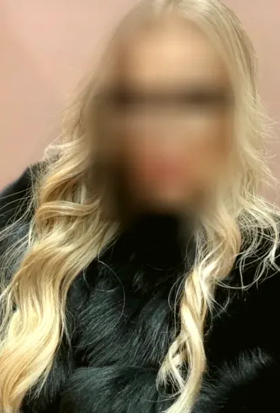 Helena, 32