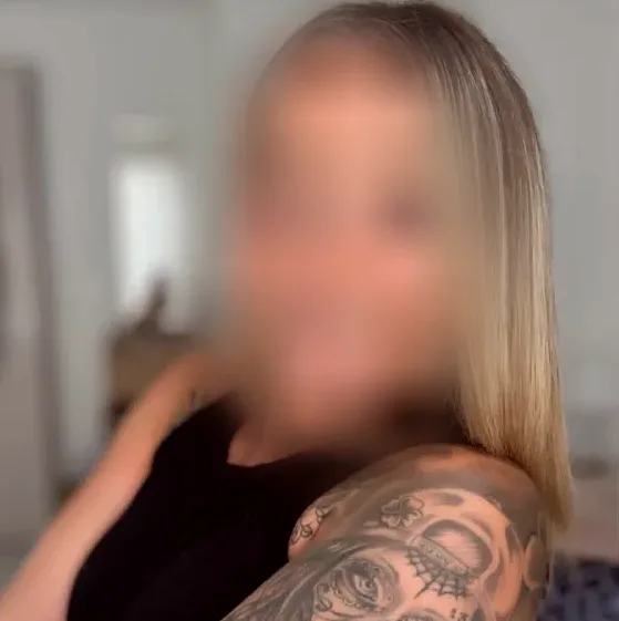 Karla, 36